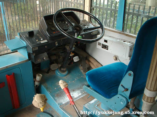 2004年7月撮影分 - 都営バス運転席