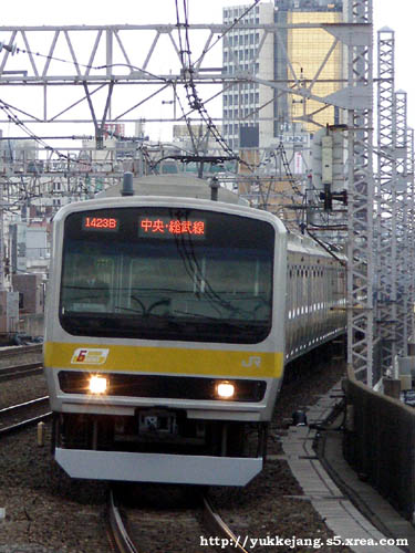 総武緩行線 E231系